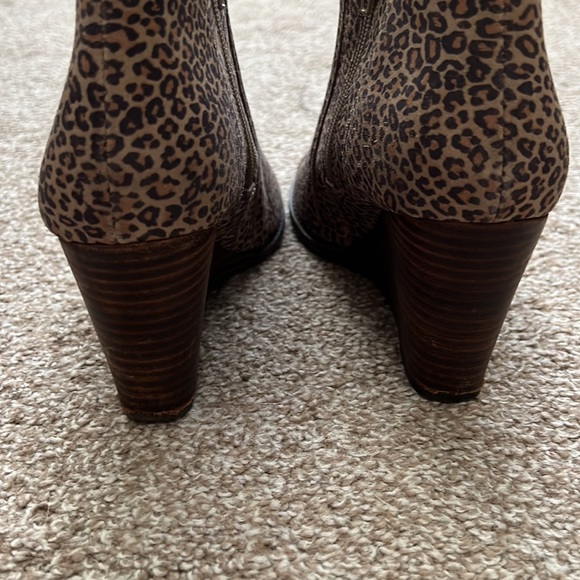 Lucky Brand Leopard Wedge Ankle Booties - Picture 7 of 9